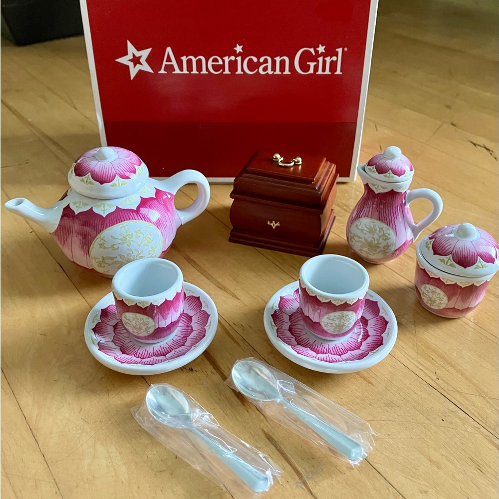 NEW American Girl Felicity’s Tea Set doll tea party